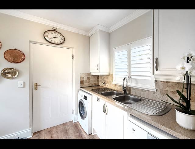 2 BEDROOM RETIREMENT UNIT FOR SALE IN WATERFALL HILLS MATURE LIFESTYLE ESTATE